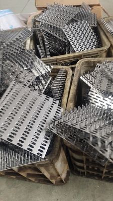 Drzewo Drzewny dom Truss Nail Plate 1 * 3 Inch 25 * 75 mm Knuckle Nail Plate